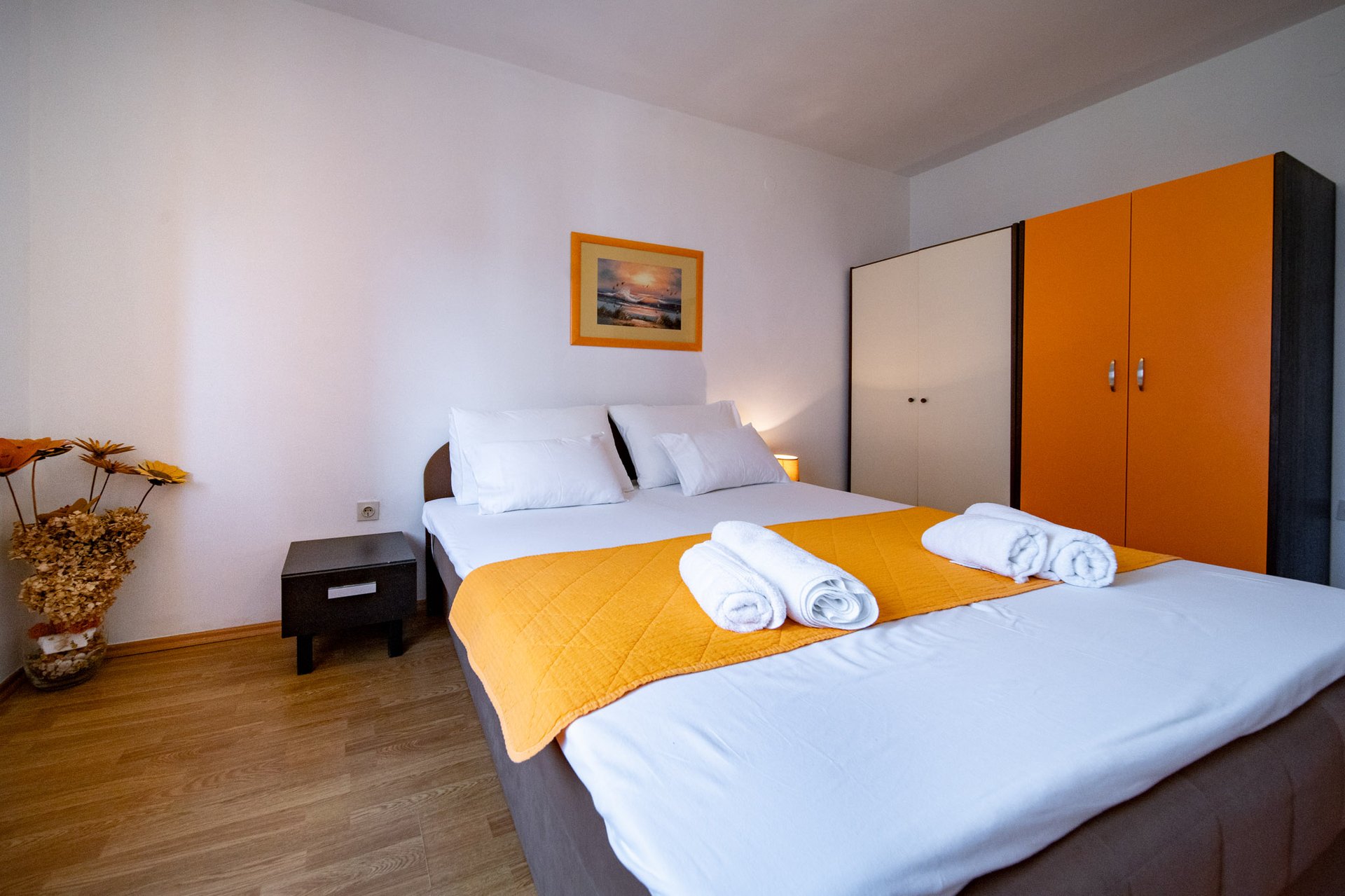 Spavaća soba Apartmana 2 s bračnim krevetom